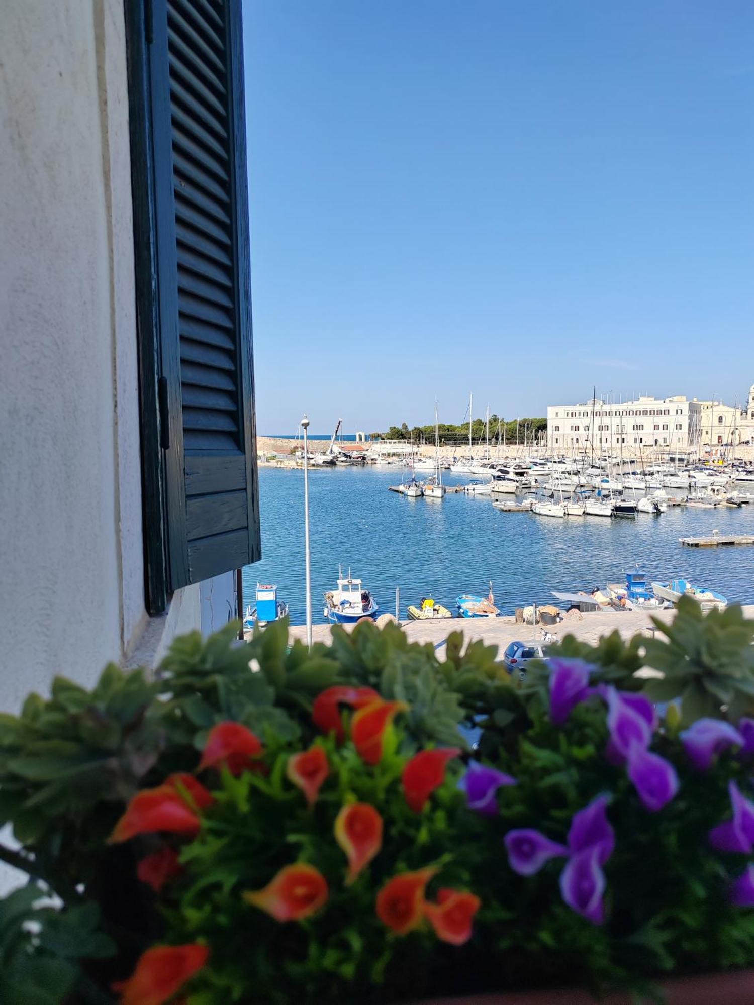 La Finestra Sul Porto Trani Exterior foto