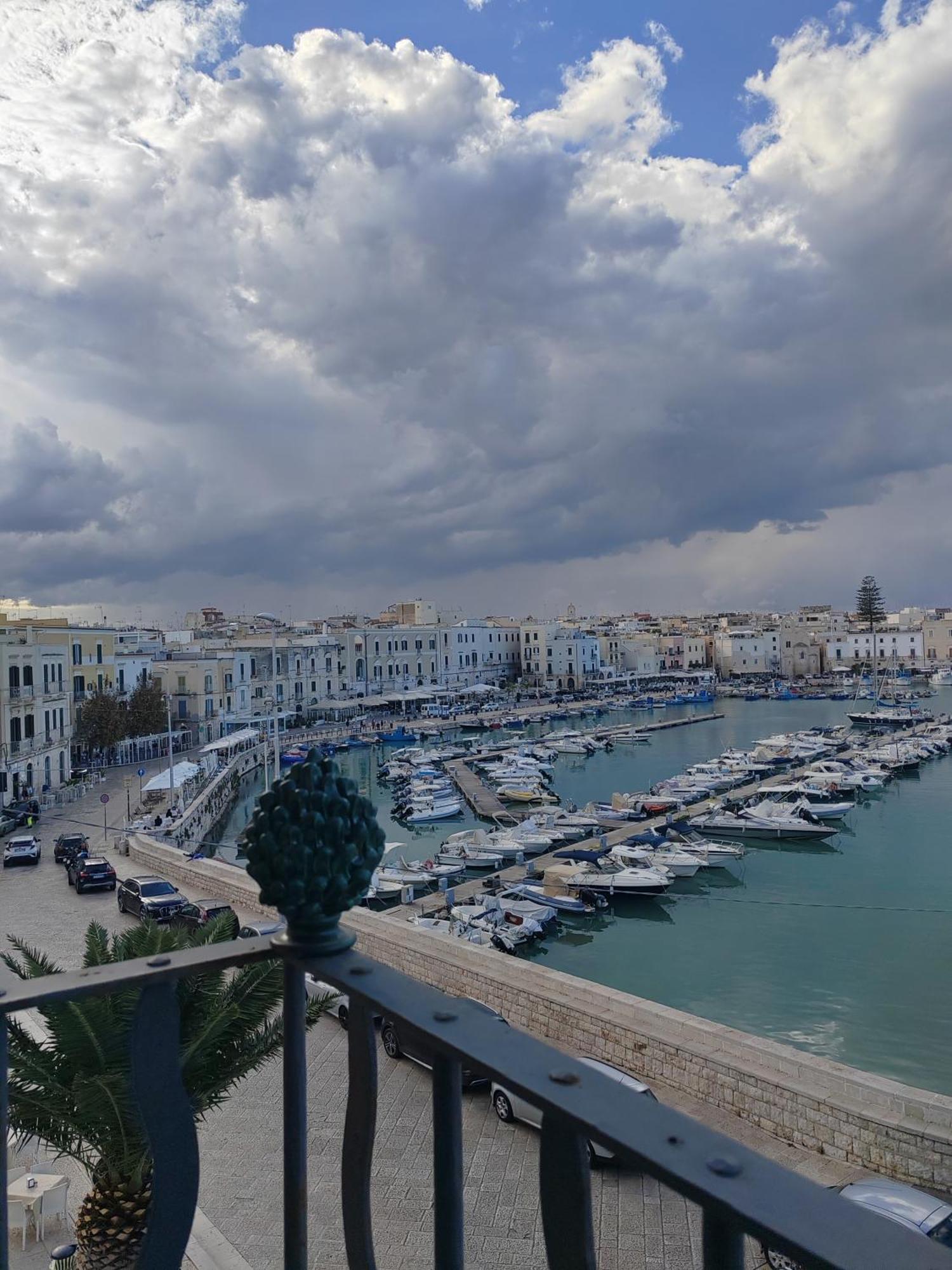 La Finestra Sul Porto Trani Exterior foto